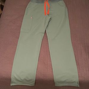 NWOT FIGS Kade Scrub Pants (jade)